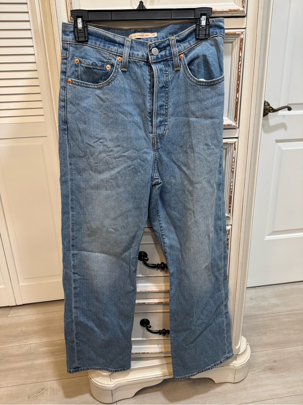 Levi's Women's Ribcage Light Blue Straight Ankle  Jeans Size 27